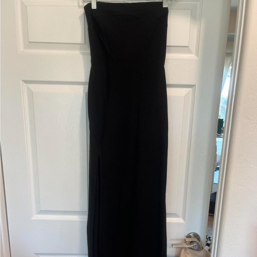 Elegant Black Strapless Dress